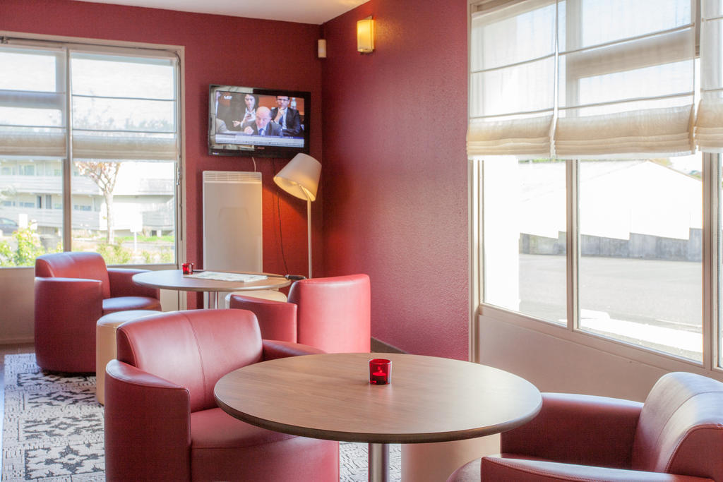 Campanile Poitiers Hotel Eksteriør billede